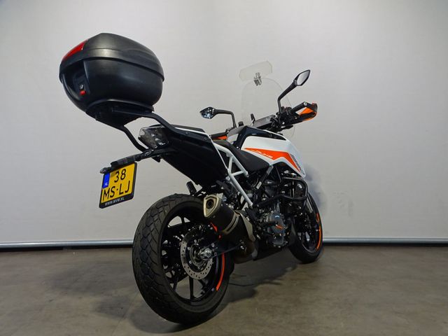 ktm - 390-duke-abs