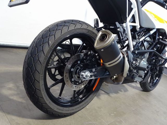 ktm - 390-duke-abs