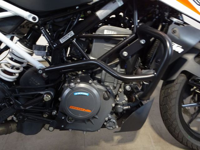 ktm - 390-duke-abs
