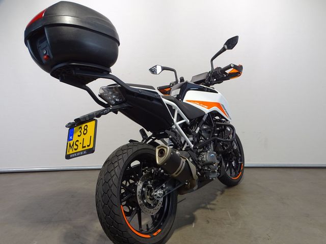 ktm - 390-duke-abs