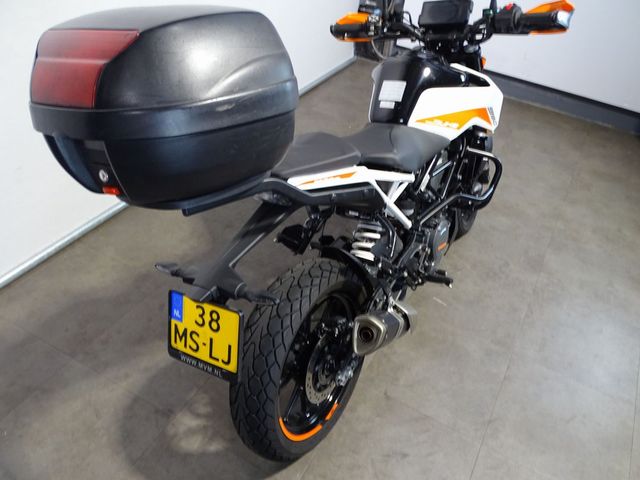 ktm - 390-duke-abs