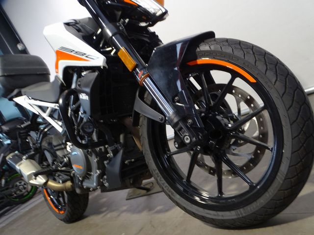ktm - 390-duke