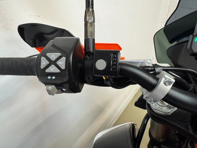 ktm - 790-adventure-r