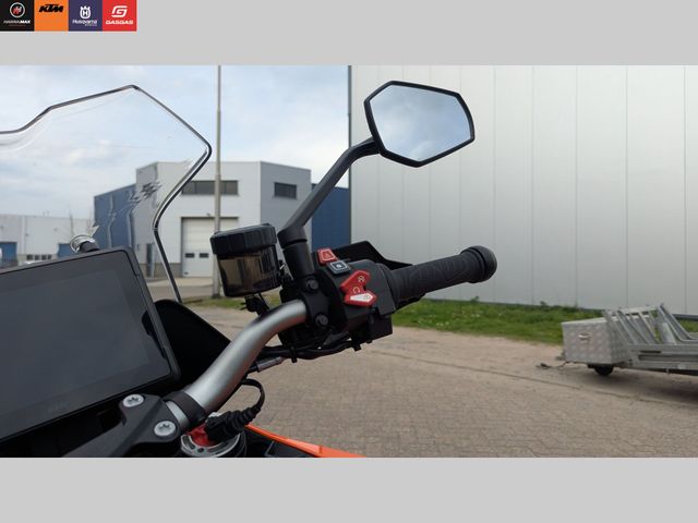 ktm - 1290-super-duke-gt