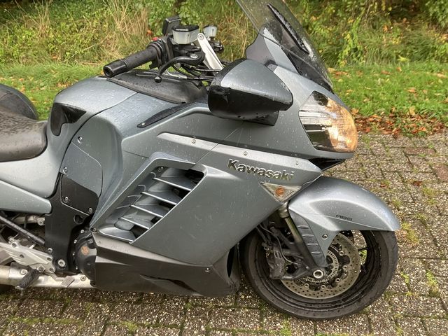 kawasaki - gtr-1400