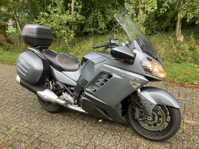 kawasaki - gtr-1400