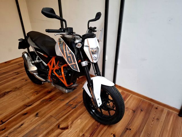 ktm - 690-duke