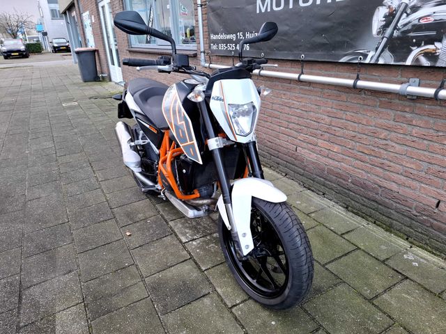 ktm - 690-duke