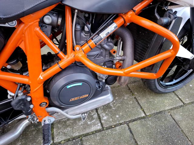 ktm - 690-duke