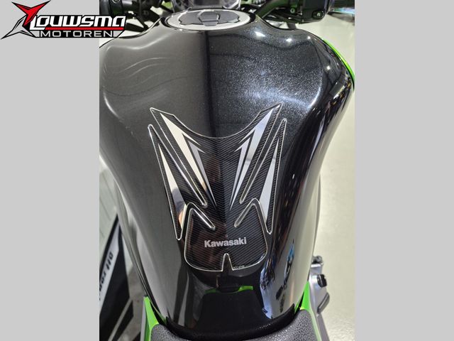 kawasaki - z900