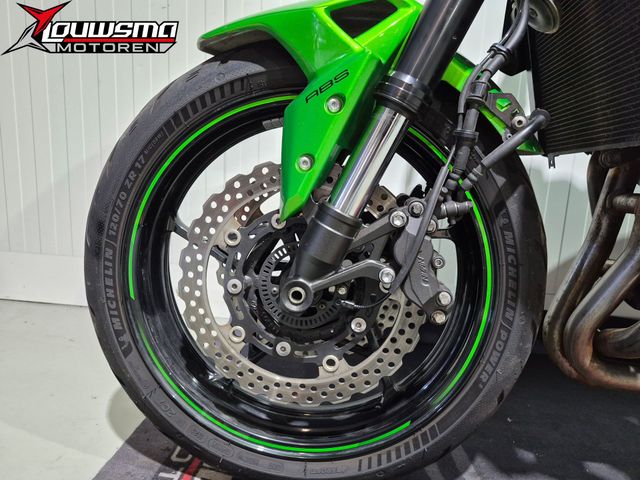kawasaki - z900