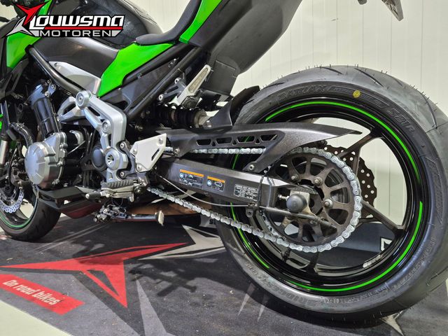 kawasaki - z900