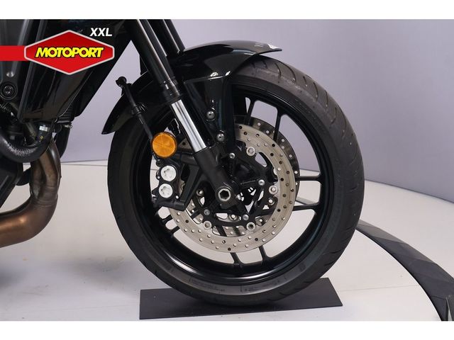 yamaha - tracer-9
