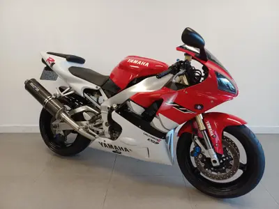YAMAHA YZF R1 – foto 2