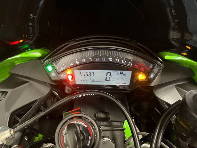 kawasaki - zx-10r-ninja