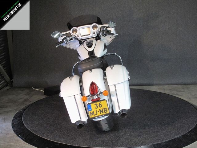 indian - chieftain-dark-horse