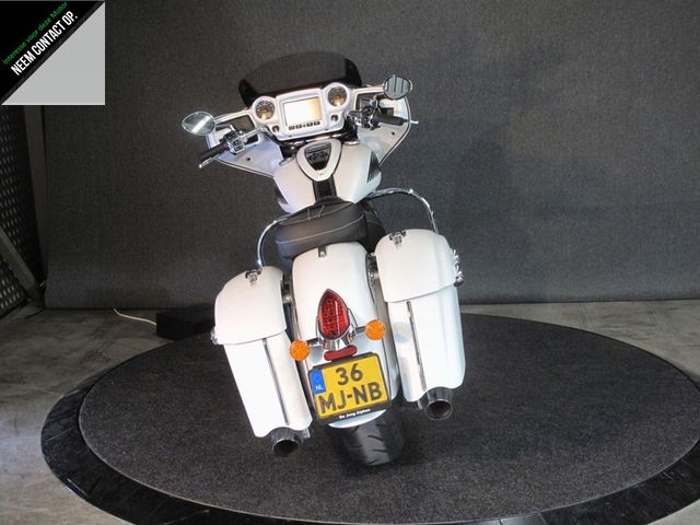 indian - chieftain-dark-horse
