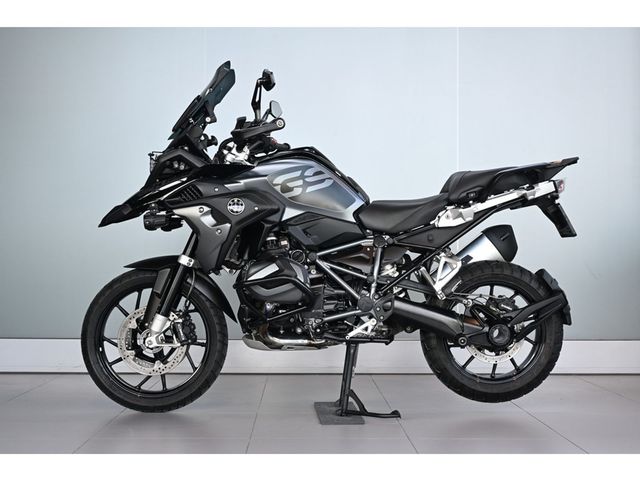 bmw - r-1250-gs-triple-black