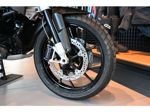 bmw - r-1250-gs-triple-black