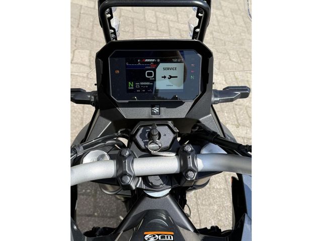 suzuki - v-strom-800