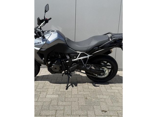 suzuki - v-strom-800