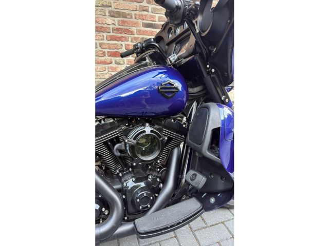 harley-davidson - cvo-street-glide