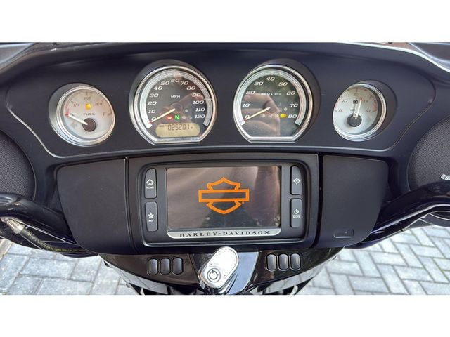 harley-davidson - cvo-street-glide