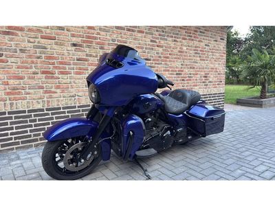 HARLEY-DAVIDSON STREET GLIDE CVO – foto 3
