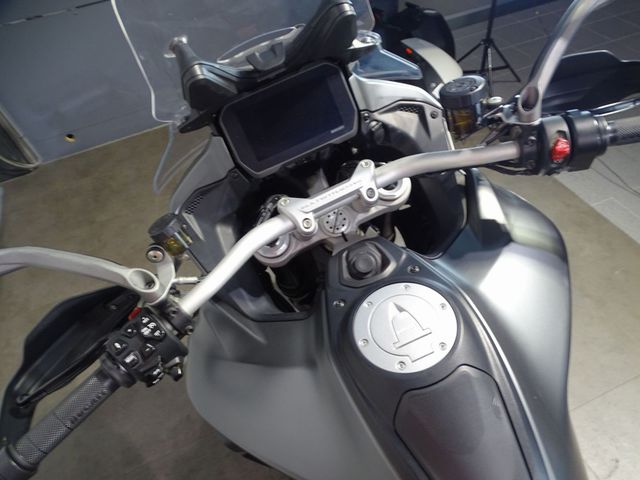 ducati - multistrada-v4-s
