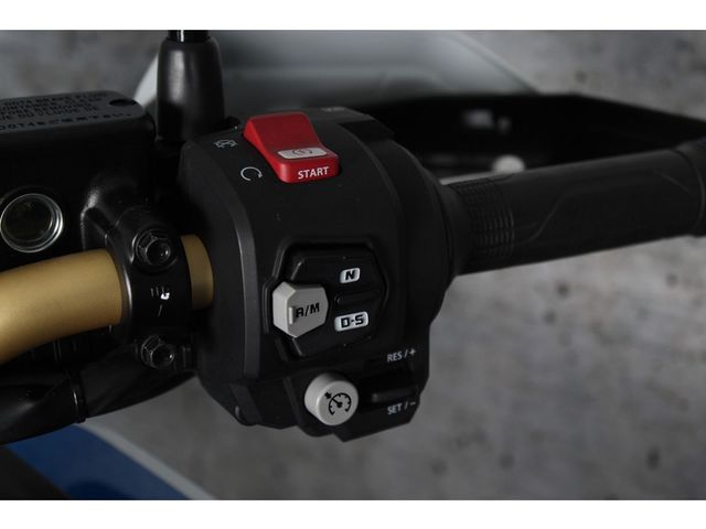 honda - crf-1100-l-africa-twin-dct