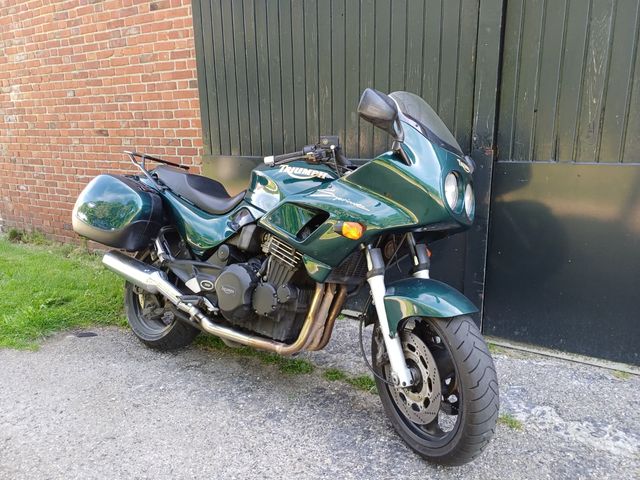 triumph - sprint-executive