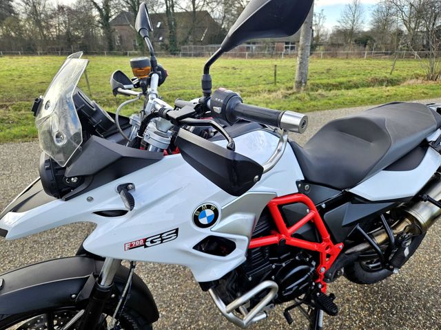 bmw - f-700-gs