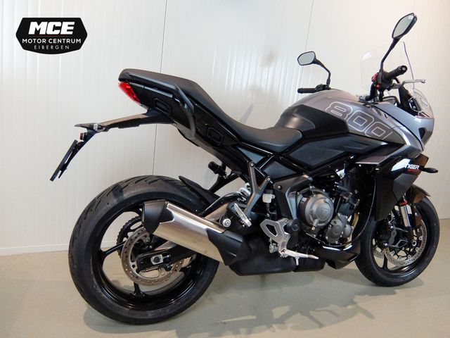 triumph - tiger-800-sport
