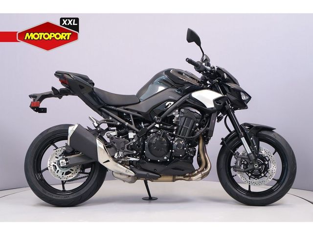 kawasaki - z900