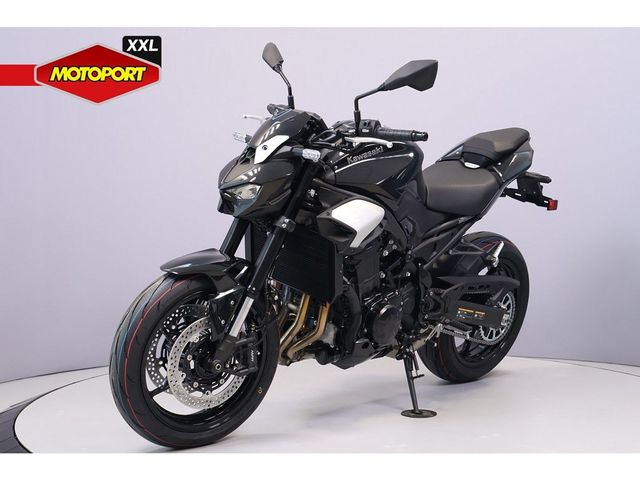 kawasaki - z900