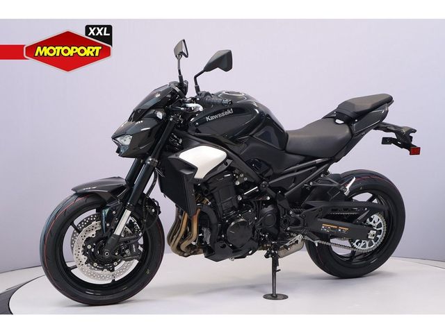 kawasaki - z900