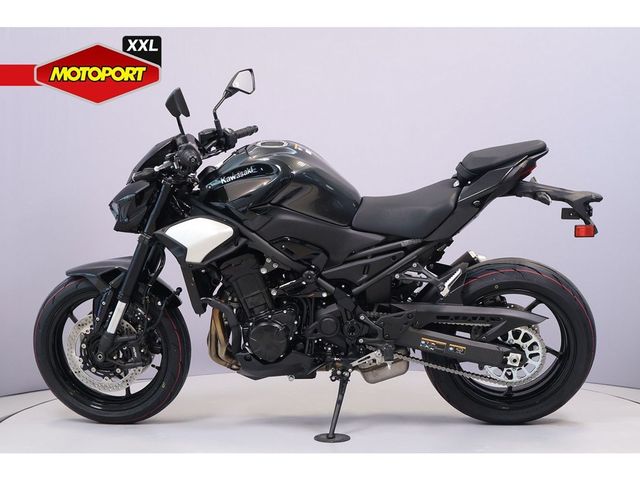 kawasaki - z900