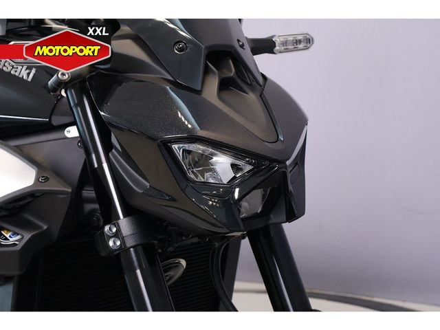 kawasaki - z900