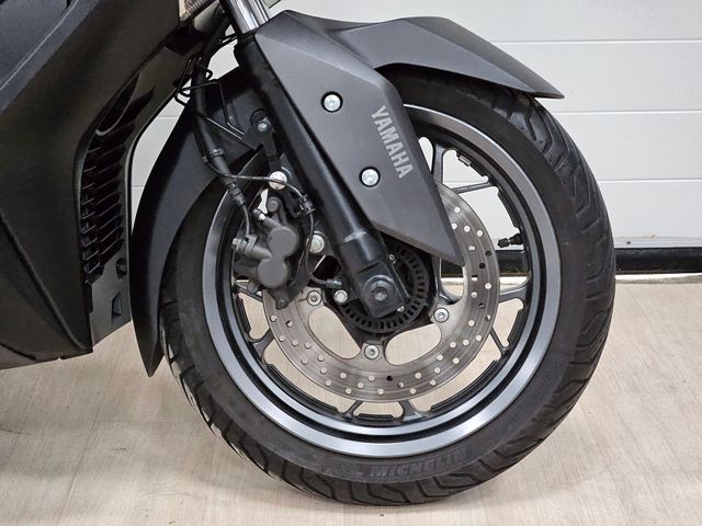 yamaha - x-max-300-abs