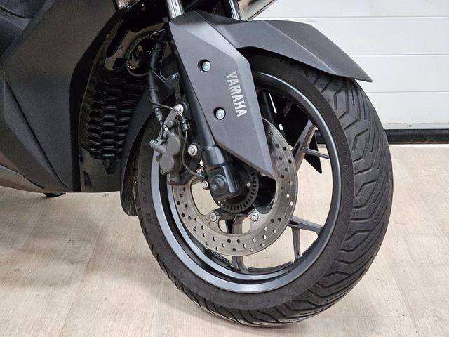 yamaha - x-max-300-abs
