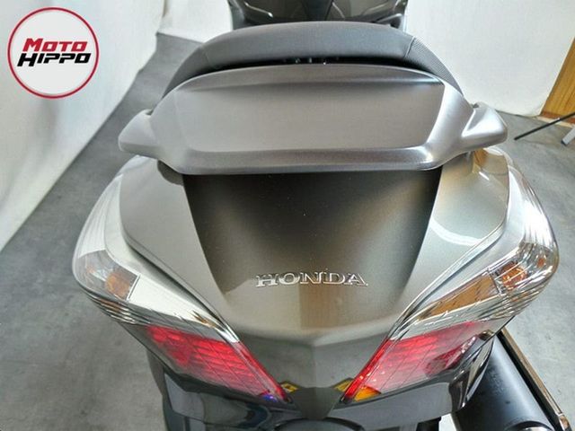 honda - silver-wing-600