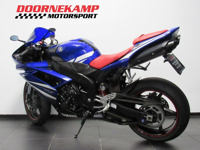 yamaha - yzf-r1