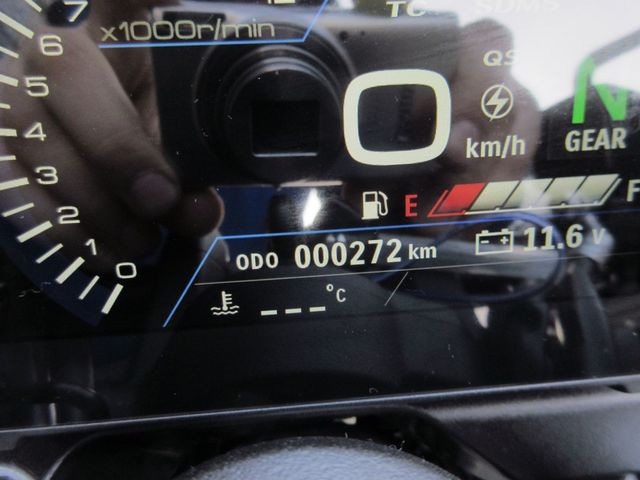 suzuki - gsx-8s
