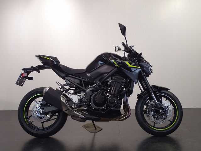 kawasaki - z900