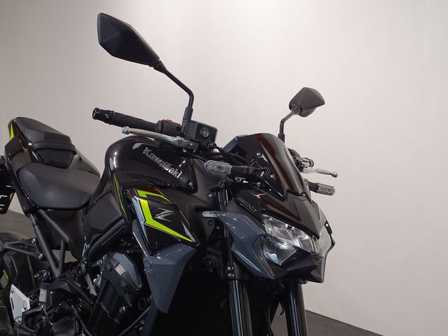 kawasaki - z900