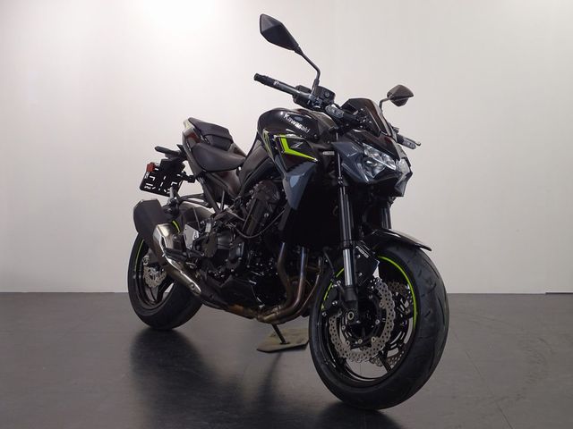 kawasaki - z900