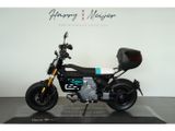 BMW CE 02