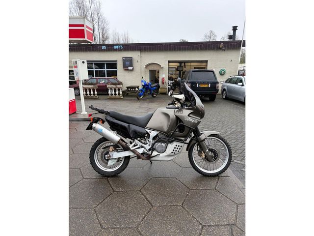 honda - xrv-750-africa-twin