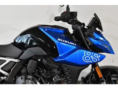SUZUKI GSX-8S – foto 2