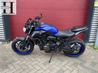 YAMAHA MT 07 ABS – foto 3
